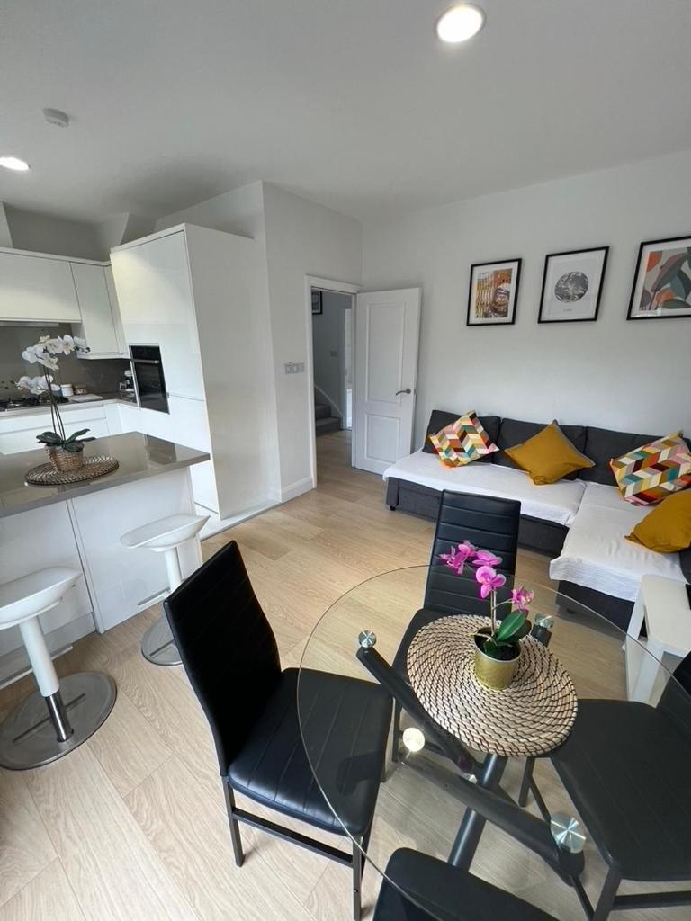 Zenobia London Luxury Apartments Finchley Exteriör bild