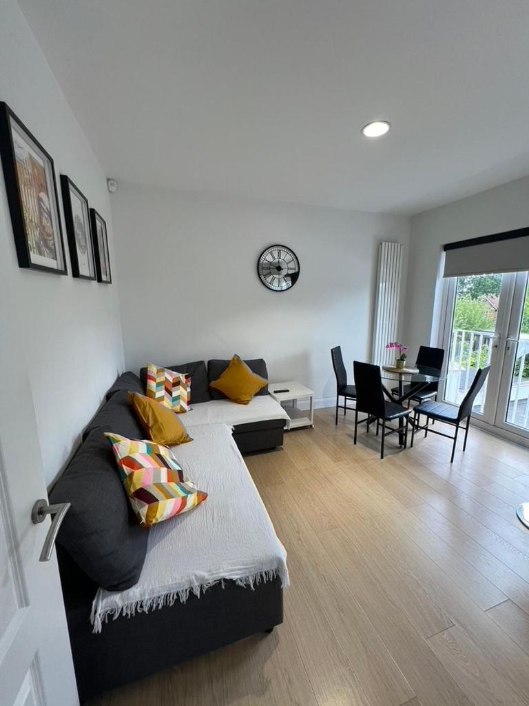 Zenobia London Luxury Apartments Finchley Exteriör bild