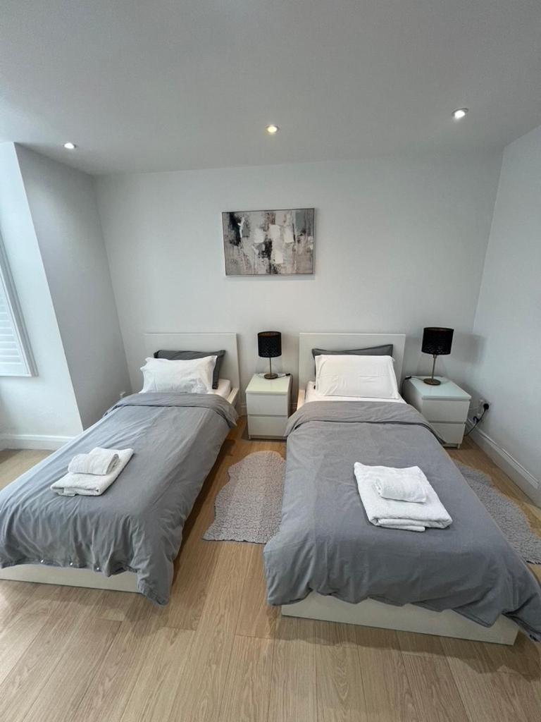 Zenobia London Luxury Apartments Finchley Exteriör bild
