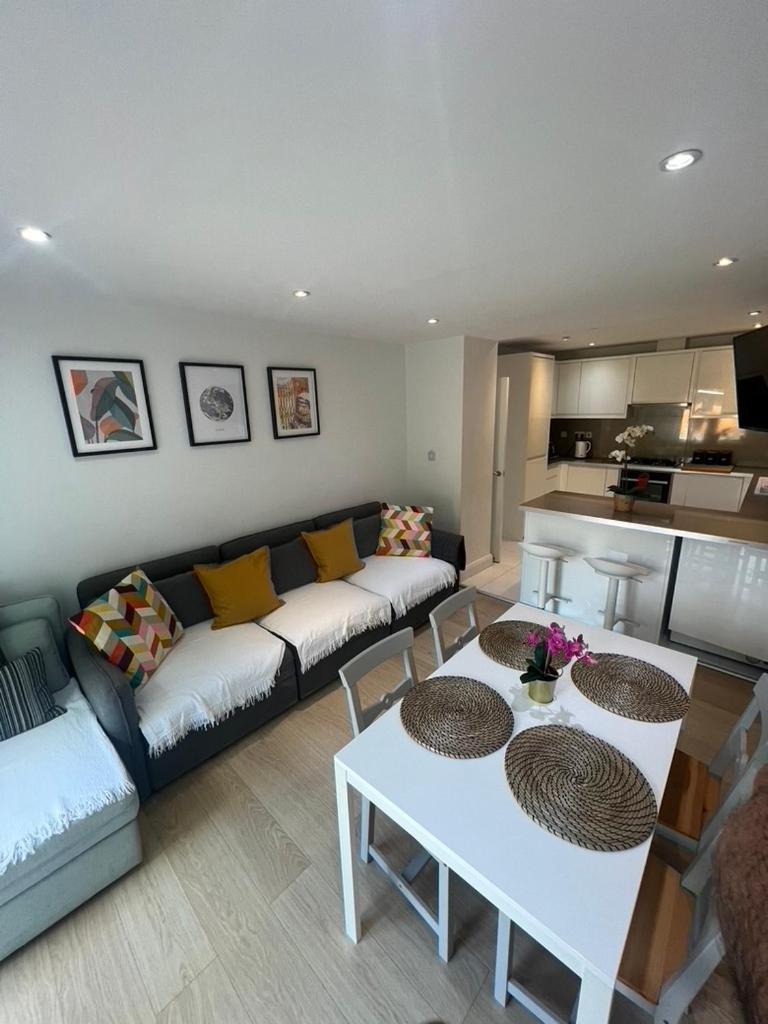 Zenobia London Luxury Apartments Finchley Exteriör bild