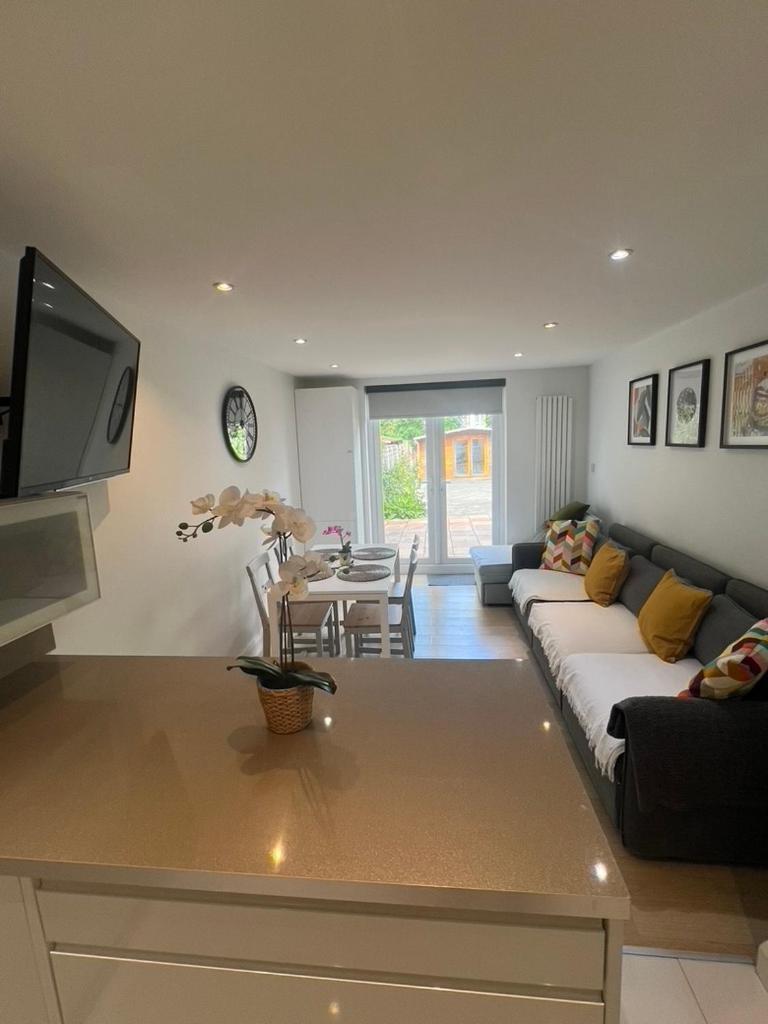 Zenobia London Luxury Apartments Finchley Exteriör bild